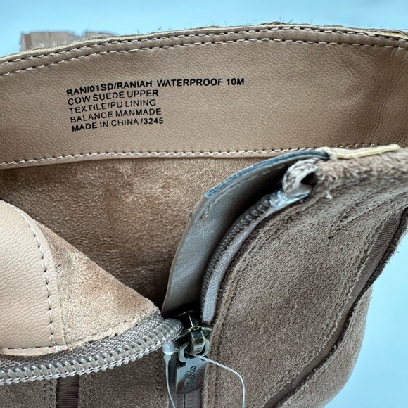 Blondo Women's Raniah Waterproof Bootie - Picture 5 of 6